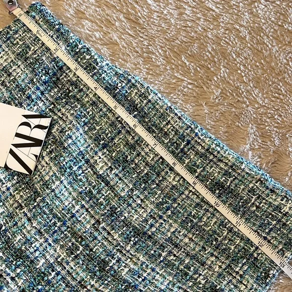 ZARA Tweed High Waist Shorts - Picture 7 of 9
